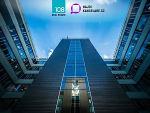 Pronájem kanceláře, Praha, 898 m2