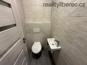 Pronájem bytu 3+kk, Liberec, Dobrovského, 82 m2