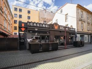 Pronájem obchodního prostoru, Plzeň, Martinská, 120 m2