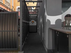 Pronájem obchodního prostoru, Plzeň, Martinská, 120 m2