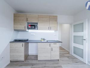 Prodej bytu 1+kk, Prachatice, nám. Přátelství, 20 m2