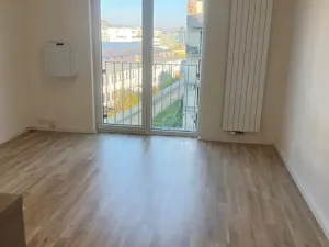 Pronájem bytu 1+kk, Praha - Libeň, Novovysočanská, 25 m2