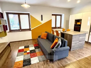 Pronájem bytu 3+kk, Praha - Kobylisy, Na pěšinách, 77 m2