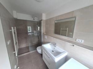 Pronájem bytu 2+kk, Praha - Čimice, Ke hřišti, 40 m2