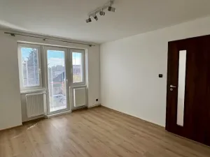 Pronájem bytu 2+1, Nové Strašecí, Husova, 55 m2