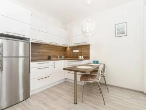 Pronájem bytu 1+kk, Praha - Vysočany, Strnadových, 33 m2