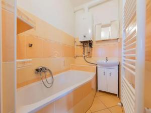 Pronájem bytu 2+1, Olomouc, Neředínská, 50 m2