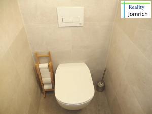 Pronájem bytu 2+kk, Liberec, Vítězná, 60 m2