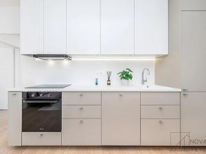 Pronájem bytu 2+kk, Praha - Žižkov, Květinková, 50 m2