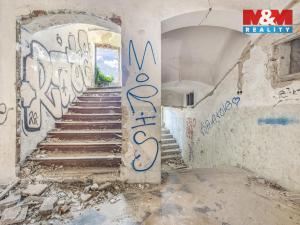 Prodej komerčního pozemku, Zvoleněves, 18484 m2