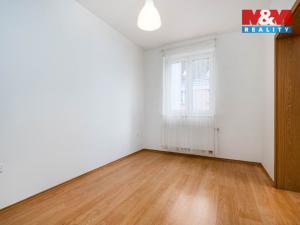 Prodej bytu 2+kk, Praha - Záběhlice, Na lávce, 47 m2