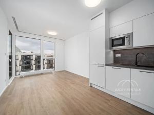 Pronájem bytu 1+kk, Praha - Chodov, Líbalova, 27 m2