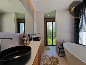 Prodej vily, Marbella, Španělsko, 552 m2