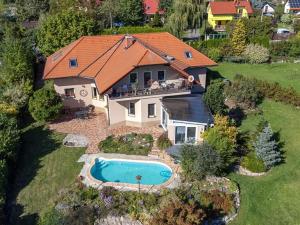 Prodej rodinného domu, Mnichovice, Myšlínská, 321 m2