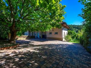 Prodej rodinného domu, Mnichovice, Myšlínská, 321 m2