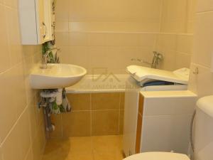 Pronájem bytu 2+1, Kaplice, Na Vyhlídce, 49 m2