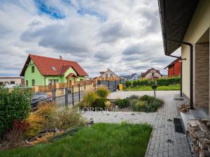 Prodej rodinného domu, Stará Huť, Pod Šimoňákem, 165 m2