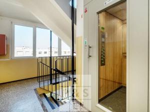 Prodej bytu 2+kk, Praha - Nusle, Pujmanové, 40 m2