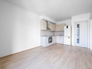 Pronájem bytu 2+kk, Praha - Libeň, Vojenova, 61 m2