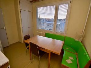 Prodej bytu 2+1, Chvaletice, Generála Svobody, 62 m2