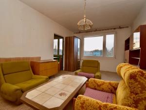 Prodej bytu 2+1, Chvaletice, Generála Svobody, 62 m2