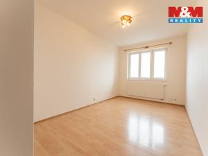 Prodej bytu 2+kk, Praha - Kyje, Pelušková, 52 m2