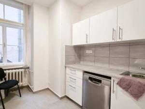 Pronájem komerční nemovitosti, Brno, Sukova, 233 m2