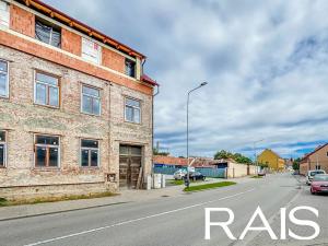 Prodej komerční nemovitosti, Hajany, 693 m2