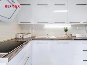 Prodej vícegeneračního domu, České Velenice, Komenského, 247 m2