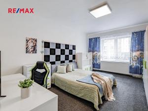 Prodej vícegeneračního domu, České Velenice, Komenského, 247 m2