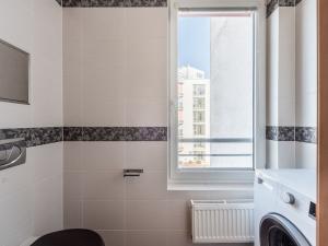 Pronájem bytu 1+kk, Praha - Zličín, Sazovická, 28 m2