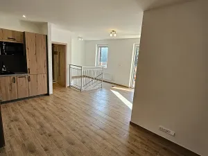 Prodej atypického bytu, Doksy, Pod Borným, 73 m2