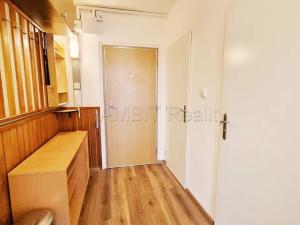 Pronájem bytu 2+kk, Praha - Černý Most, Vašátkova, 42 m2
