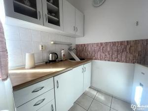 Pronájem bytu 1+kk, Olomouc, Dobnerova, 25 m2