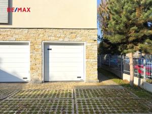 Pronájem bytu 3+kk, Praha - Lysolaje, Lysolajské údolí, 70 m2