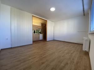 Pronájem bytu 2+1, Meziboří, J. A. Komenského, 44 m2