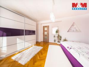 Pronájem bytu 2+1, Cheb, Na Hradčanech, 61 m2