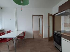 Pronájem bytu 2+kk, Příbram, Ryneček, 47 m2