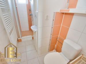 Prodej kanceláře, Jeníkovice, 228 m2