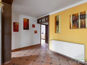 Prodej vícegeneračního domu, Praha - Újezd nad Lesy, Starokolínská, 510 m2