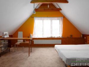 Prodej komerční nemovitosti, Praha - Újezd nad Lesy, Starokolínská, 510 m2