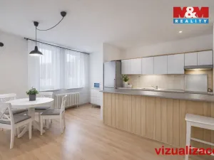 Prodej bytu 4+1, Karlovy Vary, nábřeží Jana Palacha, 128 m2