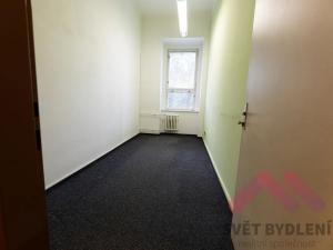 Pronájem kanceláře, Praha - Karlín, Peckova, 212 m2