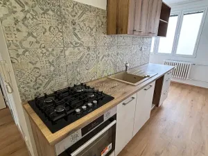 Pronájem bytu 2+1, Hrádek, 1. máje, 53 m2