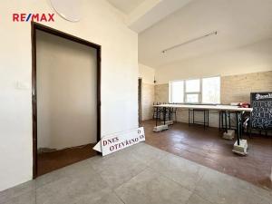 Prodej obchodního prostoru, Jindřichův Hradec, 150 m2