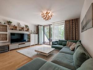 Prodej bytu 6+kk a větší, Praha - Žižkov, Ke kapslovně, 226 m2