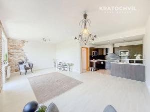 Prodej bytu 2+kk, Vestec, U Strouhy, 66 m2