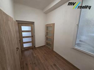 Pronájem bytu 3+kk, Praha - Holešovice, Na Maninách, 70 m2