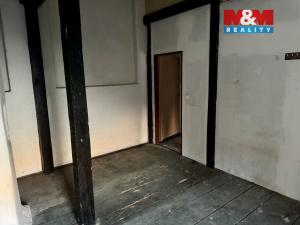 Pronájem výrobních prostor, Hostomice, Tyršovo náměstí, 220 m2
