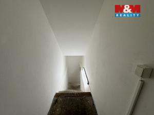 Pronájem výrobních prostor, Hostomice, Tyršovo náměstí, 220 m2